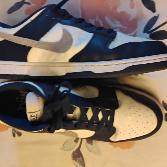 Nike Men's Blue and White Sneakers - Picture 5 of 6